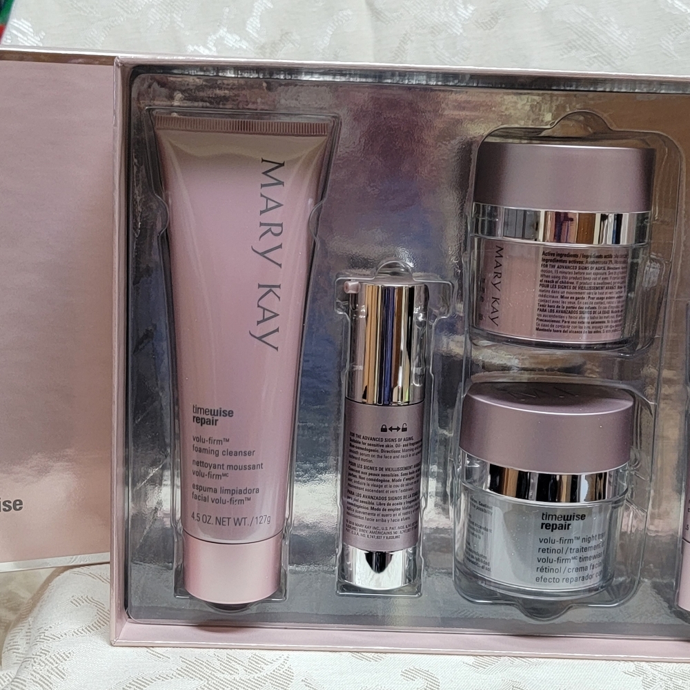 Mary Kay Anti-Aging TimeWise Repair set